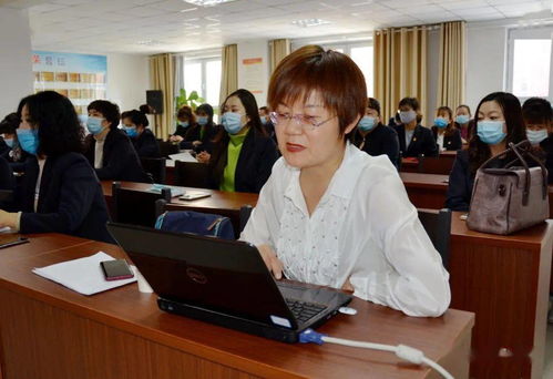 阿勒泰地區(qū)工會(huì)“楓橋經(jīng)驗(yàn)”法律服務(wù)工作室正式掛牌，助力職工權(quán)益保障與教育咨詢服務(wù)